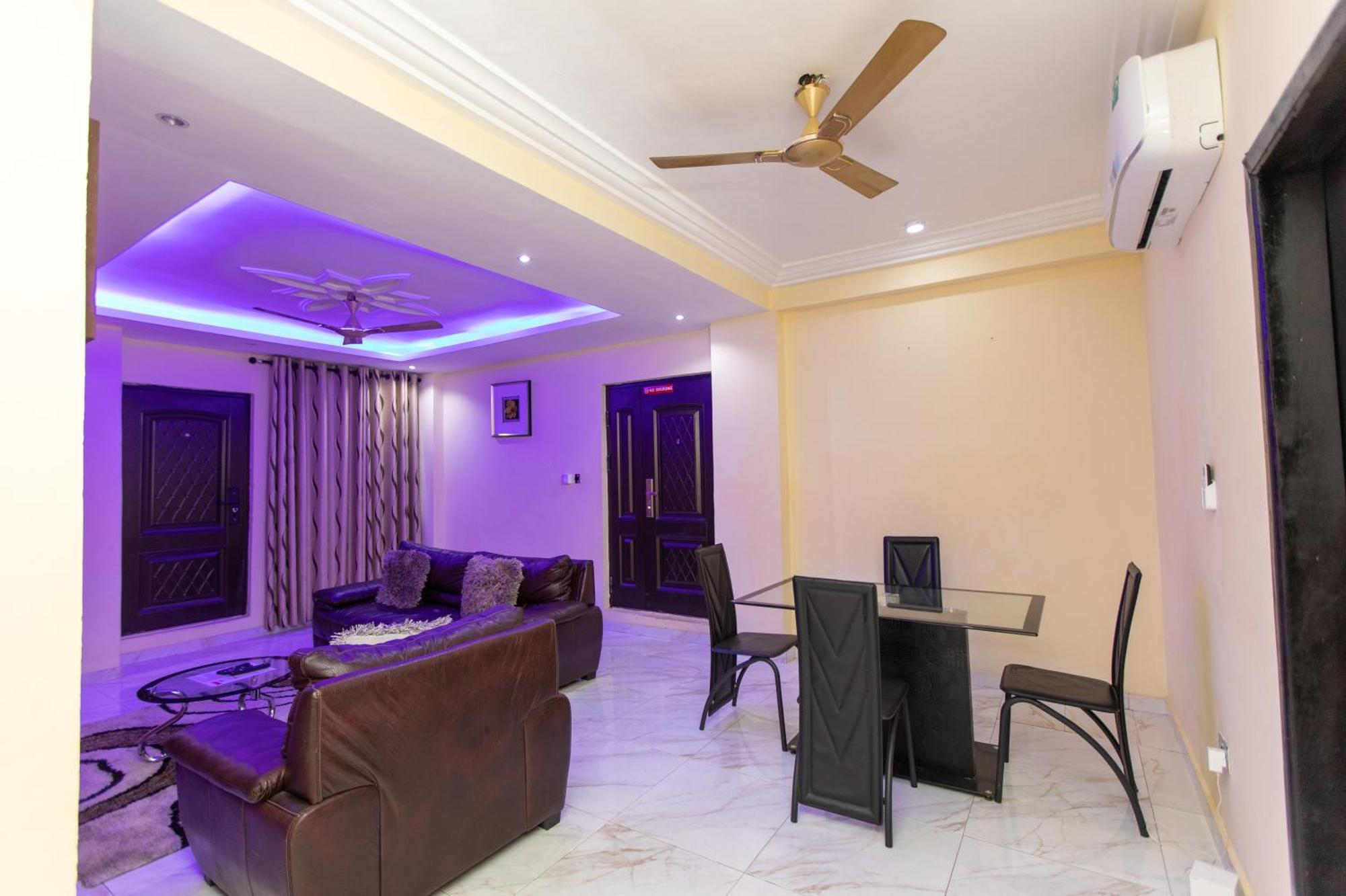 Washington Apartments - Just 25Mins Drive From The Airport Kwashieman Kültér fotó