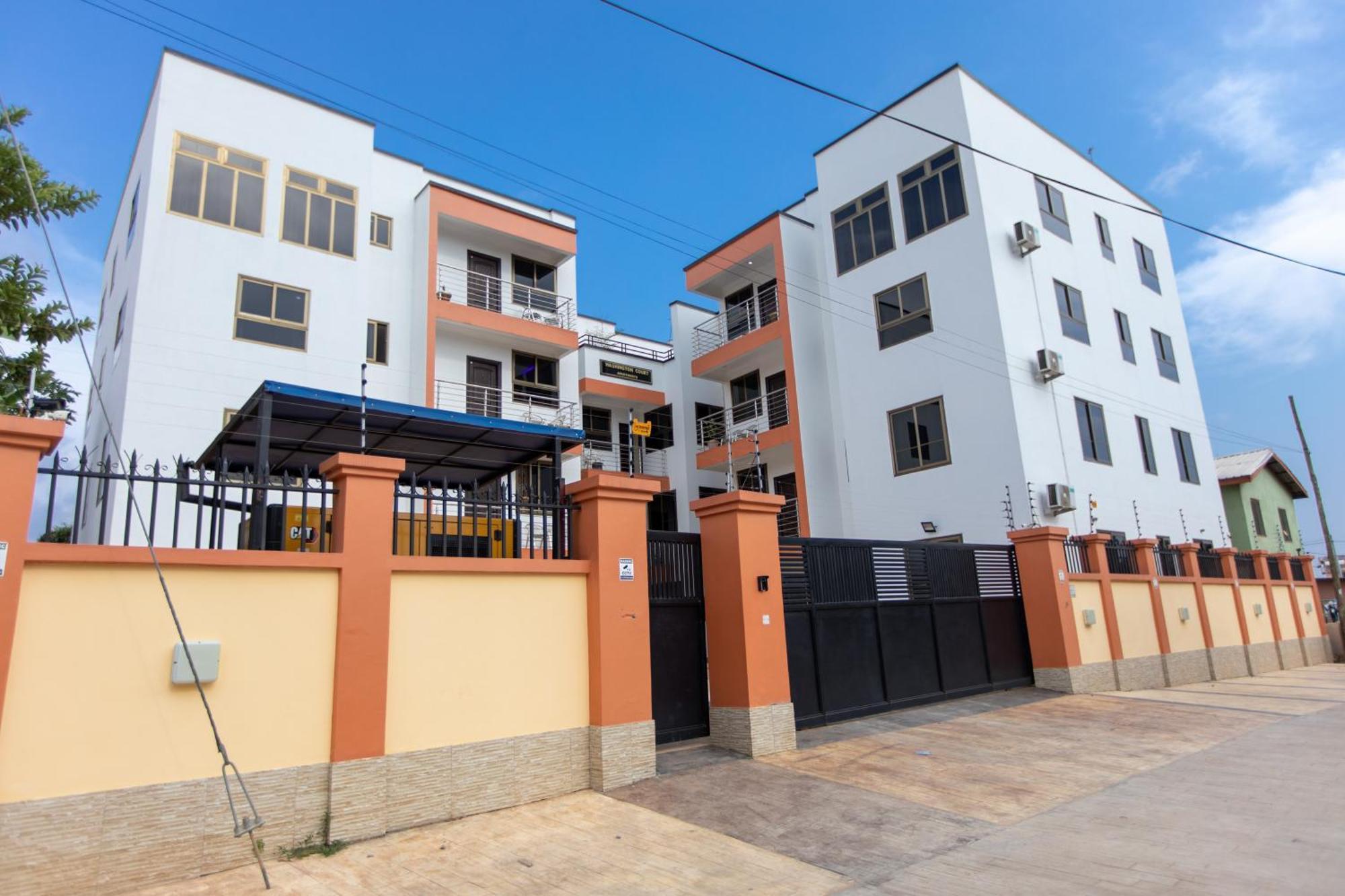 Washington Apartments - Just 25Mins Drive From The Airport Kwashieman Kültér fotó